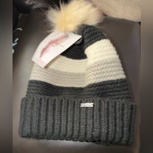 Jessica Simpson Beanie